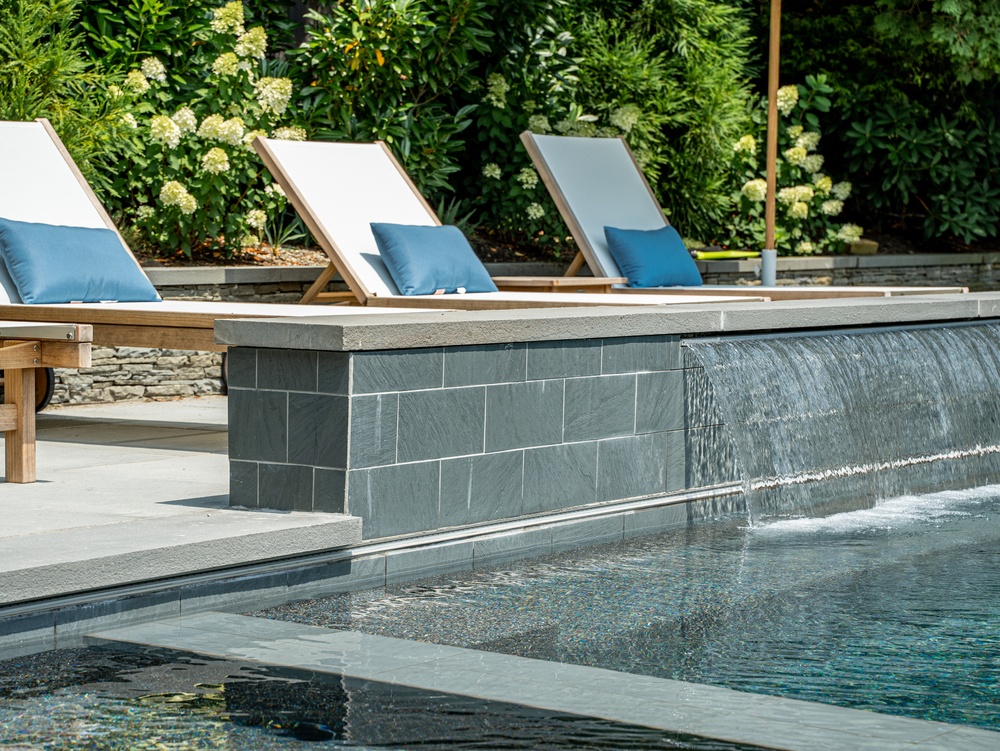 035 Custom Gunite Pools