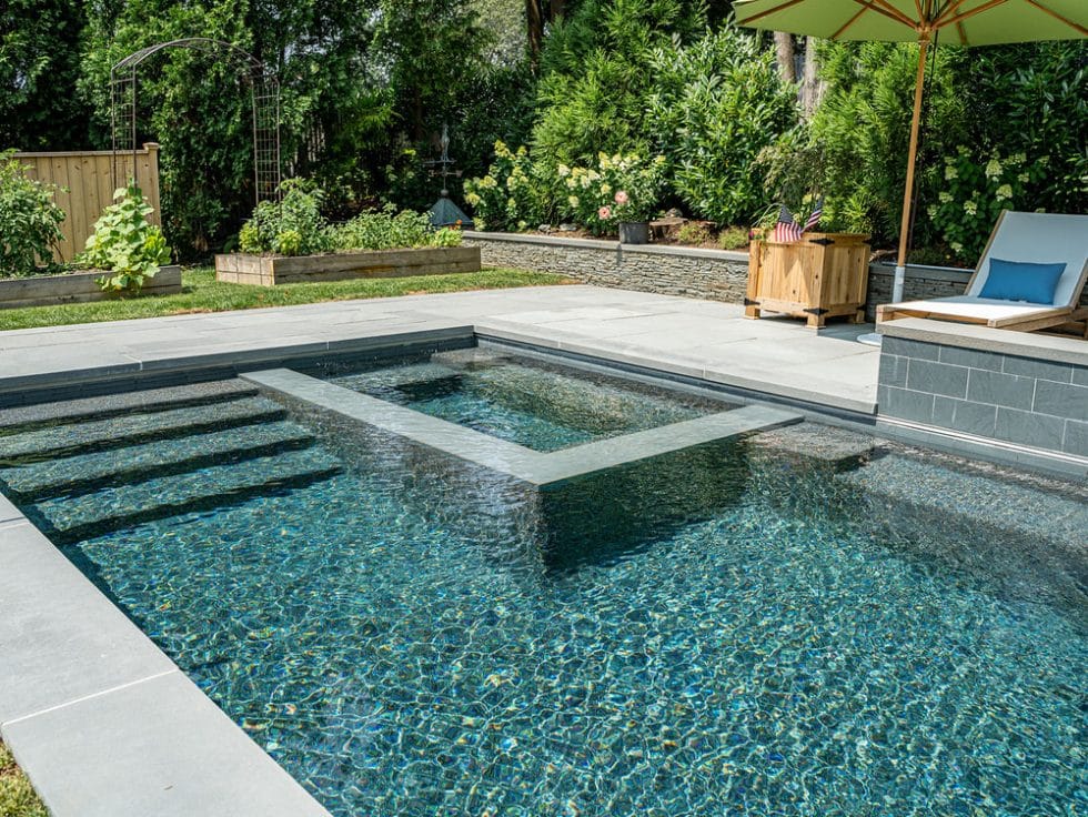 037 Custom Gunite Pools