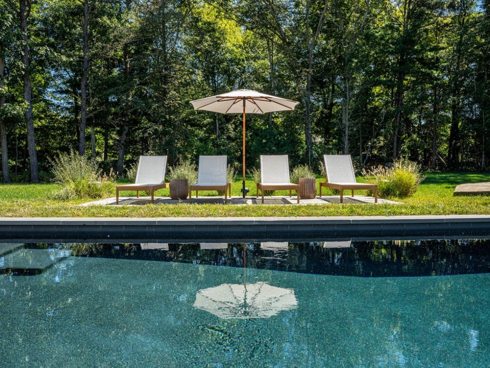 042 Custom Gunite Pools