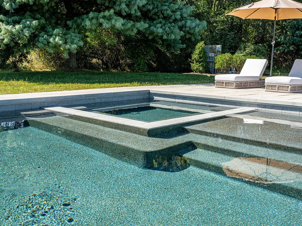 043 Custom Gunite Pools