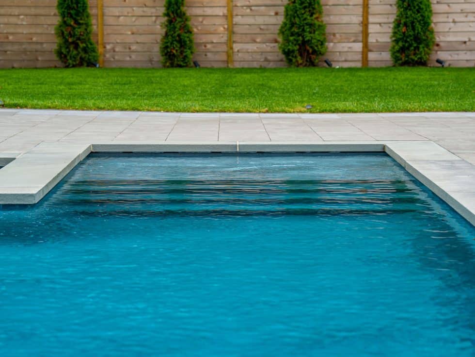 070 Custom Gunite Pools